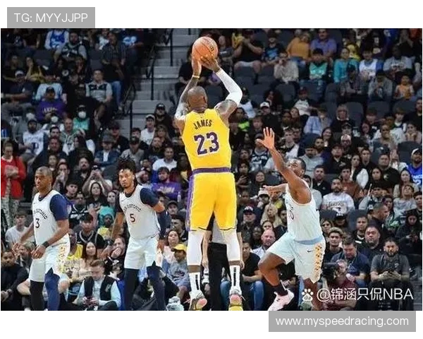 马刺对阵湖人NBA杯比赛，两支传统强队的淘汰赛交锋