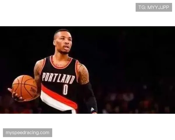 比赛瞬间：纽卡斯尔前锋伊萨克进球后因伤被换下，疑似腹股沟拉伤